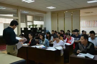 廣西柳州中醫(yī)推拿培訓(xùn)學(xué)校 技術(shù)融合與健康護理員培訓(xùn)